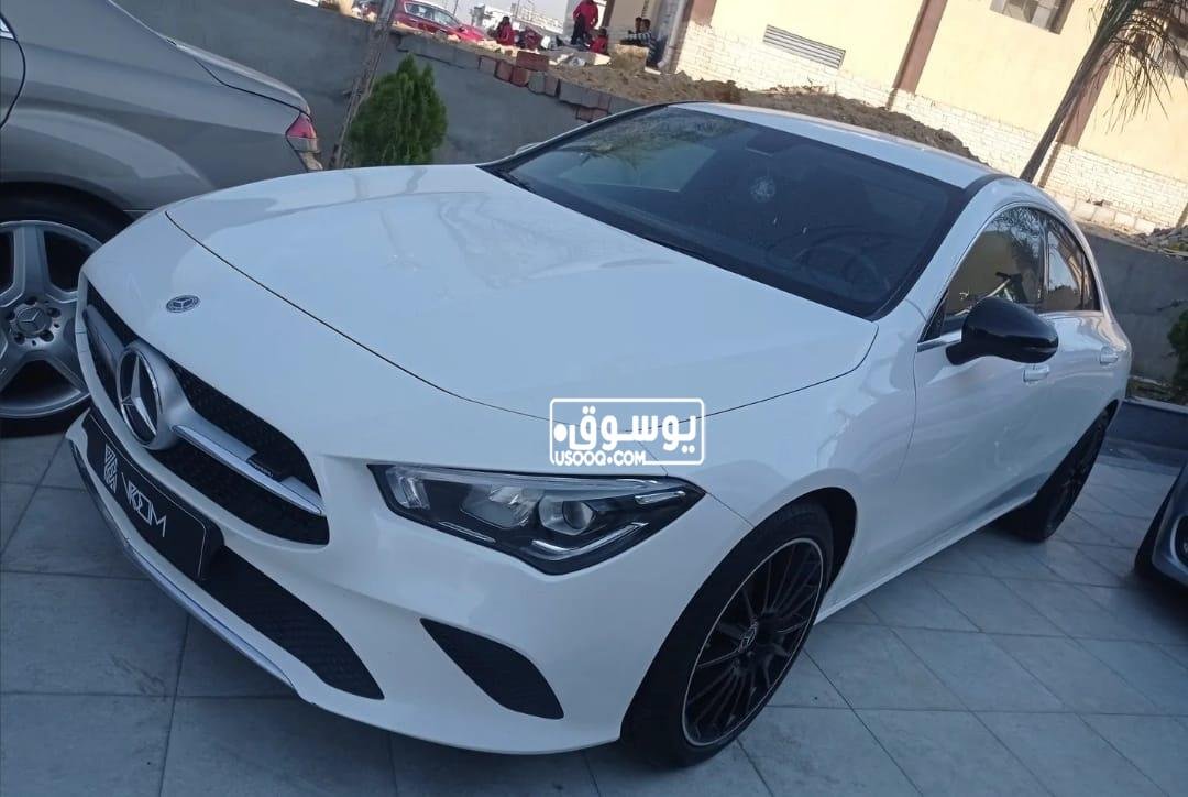 للبيع سيارة مرسيدس C 180