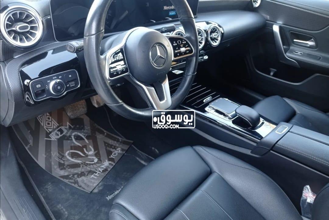 للبيع سيارة مرسيدس C 180