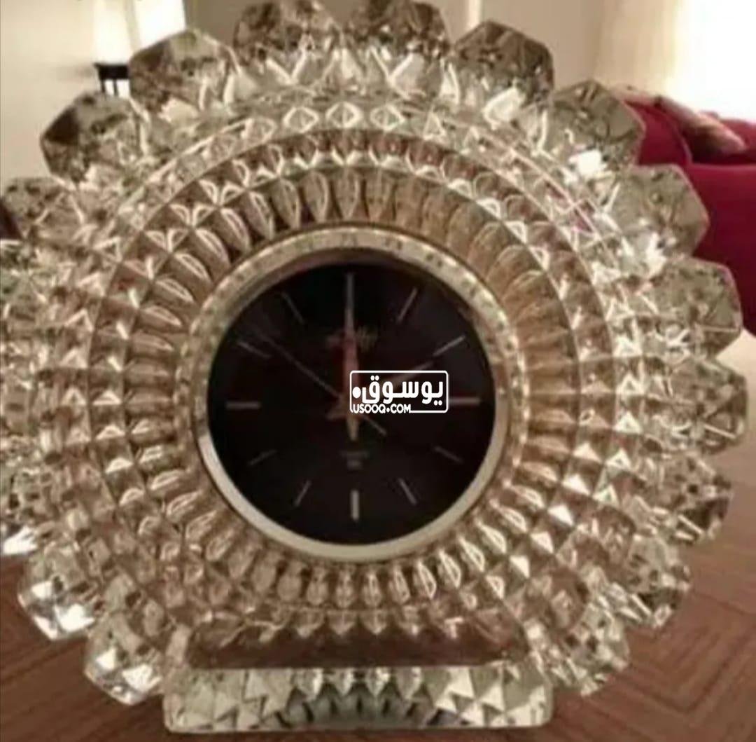 ساعة انتيكة فريدة للبيع