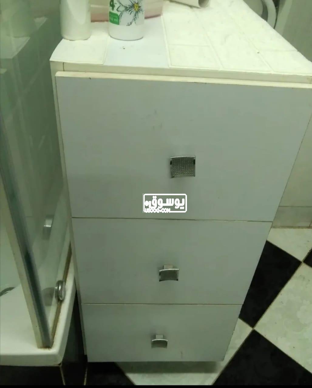 للبيع وحدة حمام مستعملة