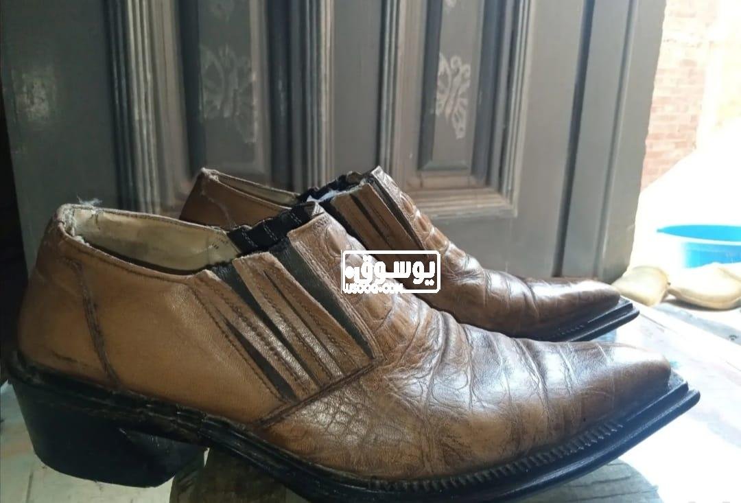 حذاء للبيع بسعر لقطة