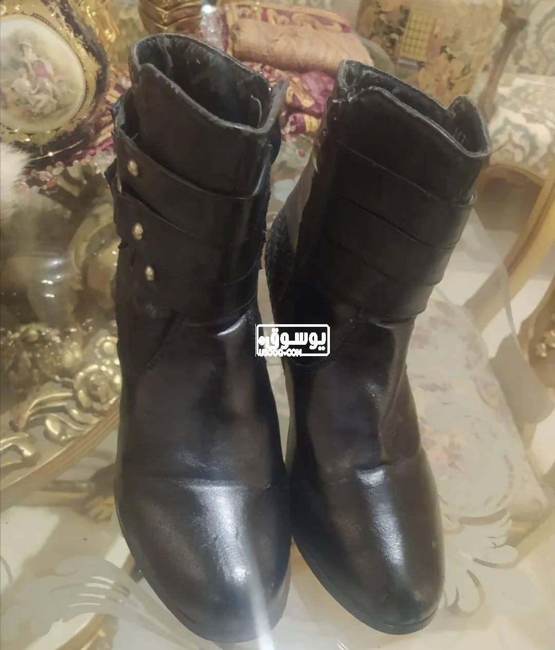 هاف بوت حريمى للبيع