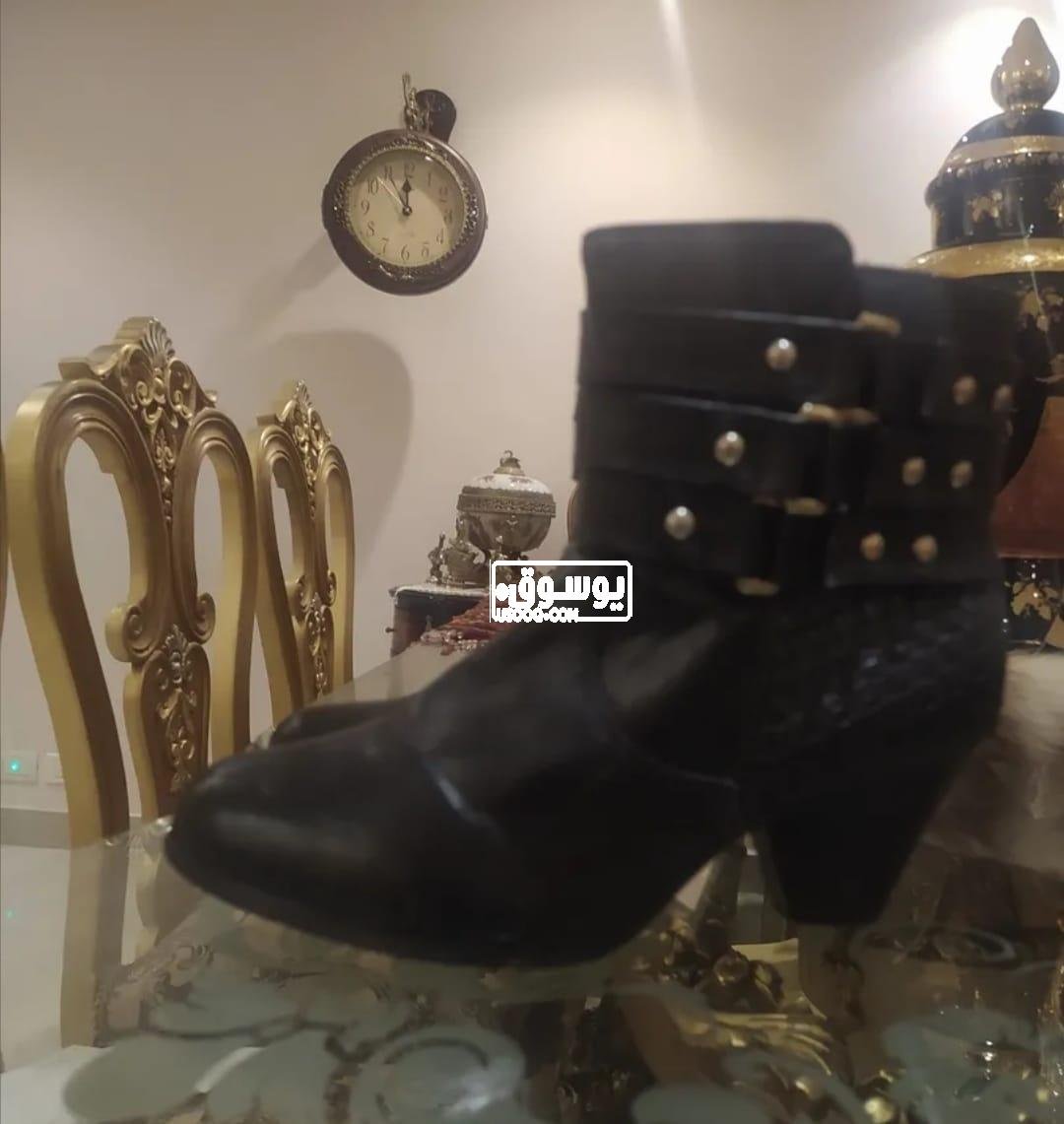 هاف بوت حريمى للبيع