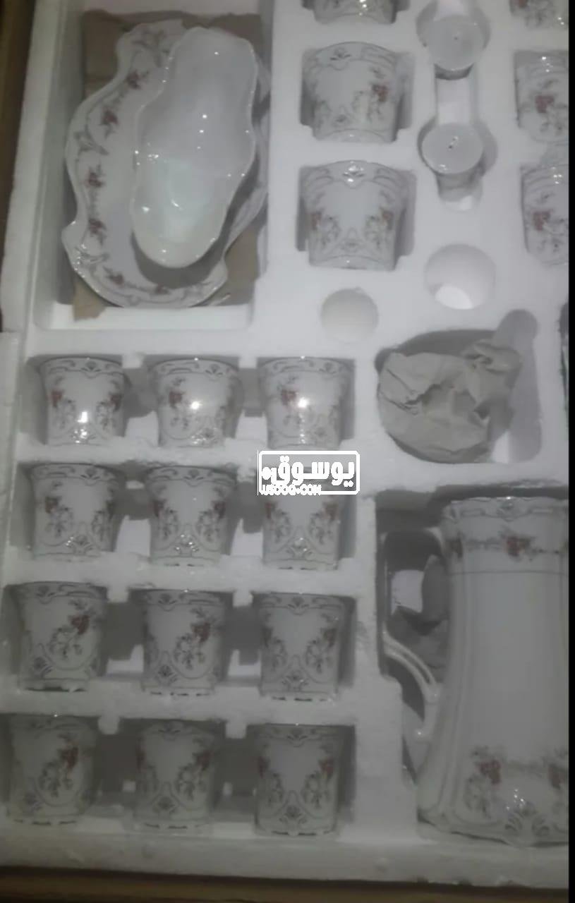 للبيع طقم صينى كبير شيك فى 6 اكتوبر