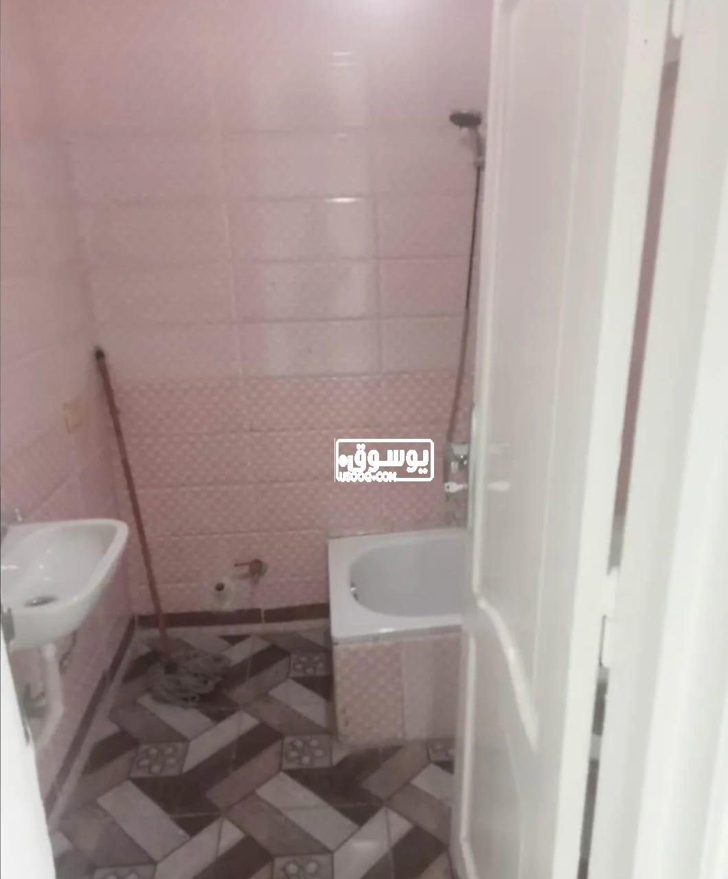 للايجار مكتب مكيف فى موقع مميز بالقاهرة