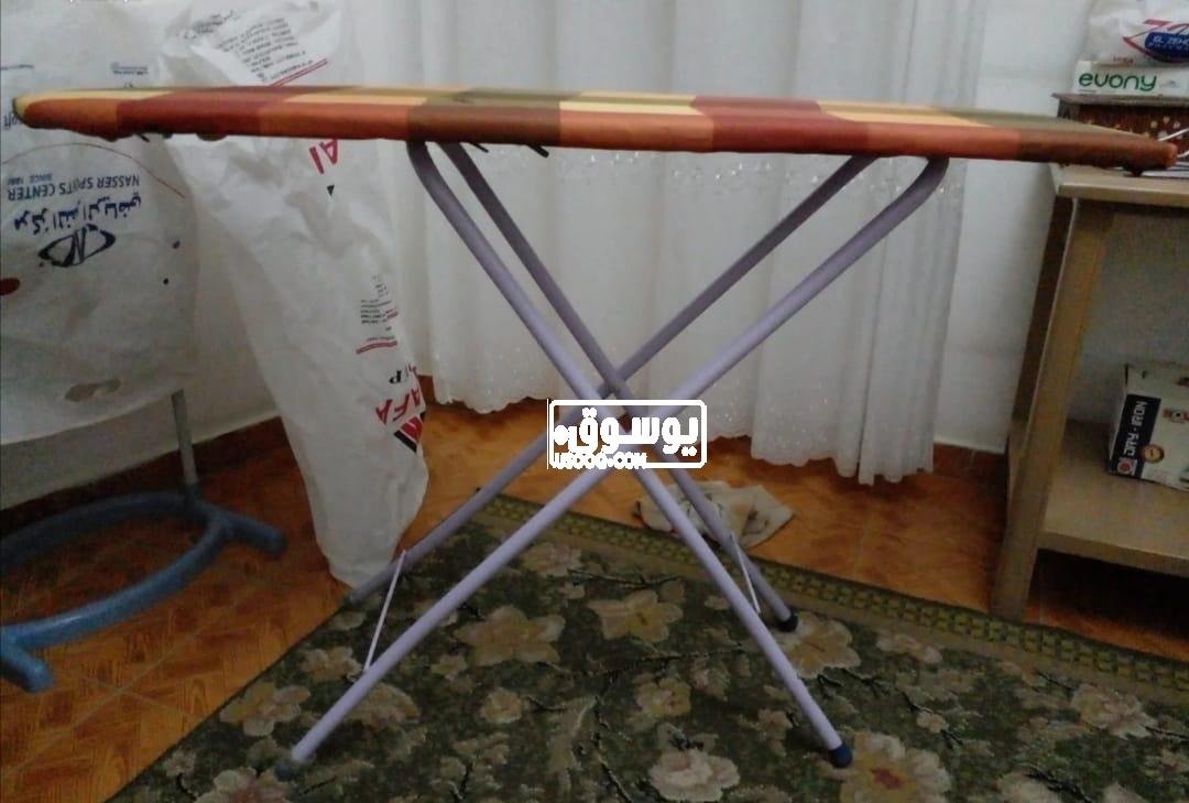 للبيع تربيزة مكوة مستعملة فى سموحة بالاسكندرية