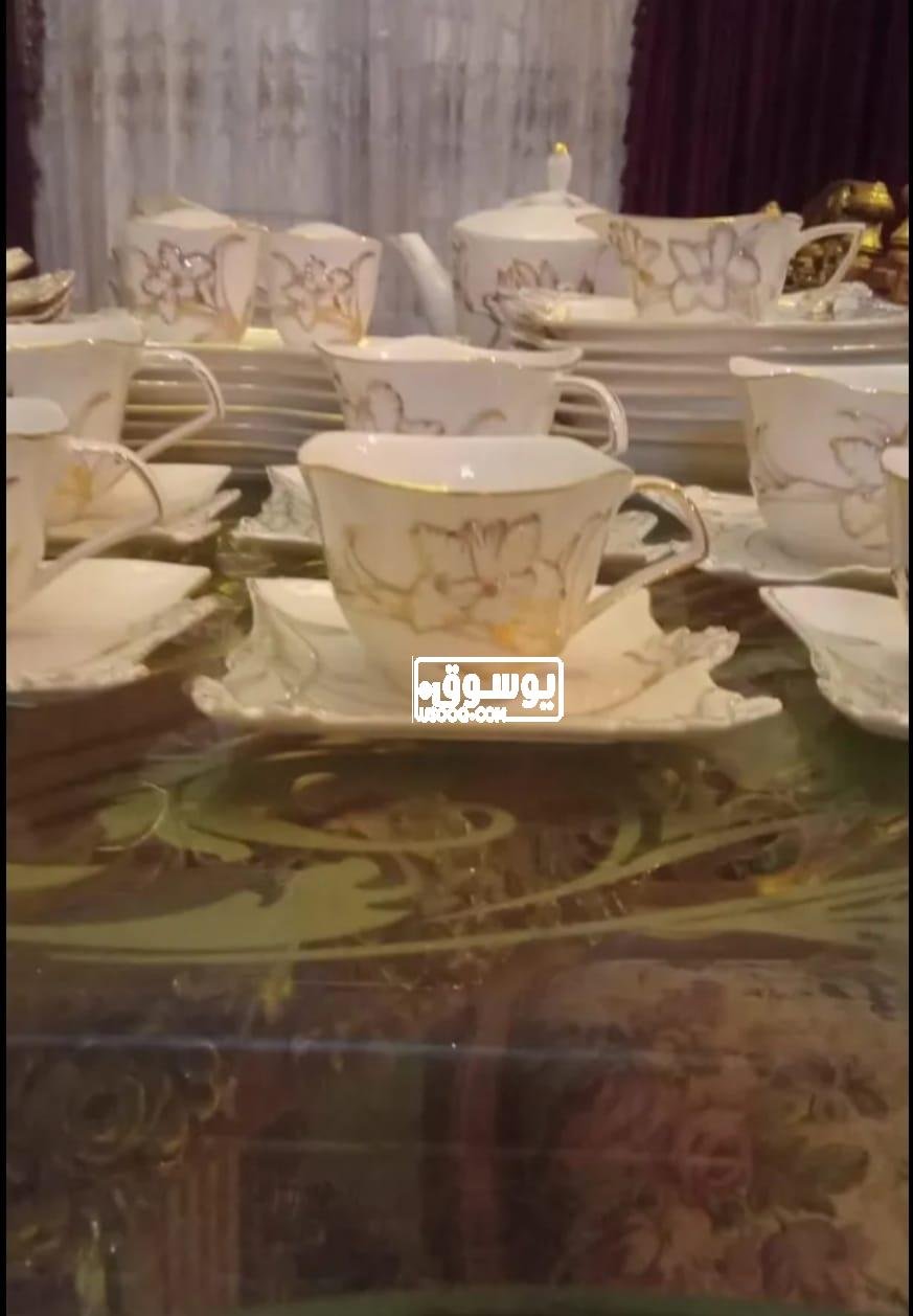 للبيع طقم صينى وارد من الامارات فى مدينة نصر