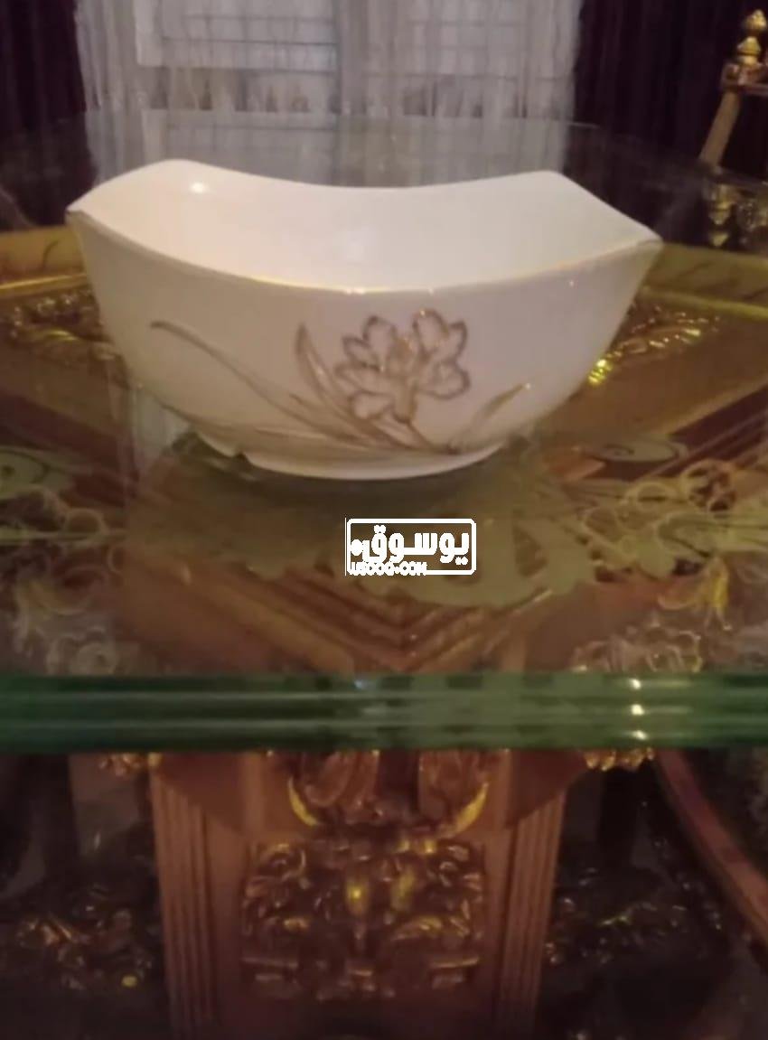 للبيع طقم صينى وارد من الامارات فى مدينة نصر