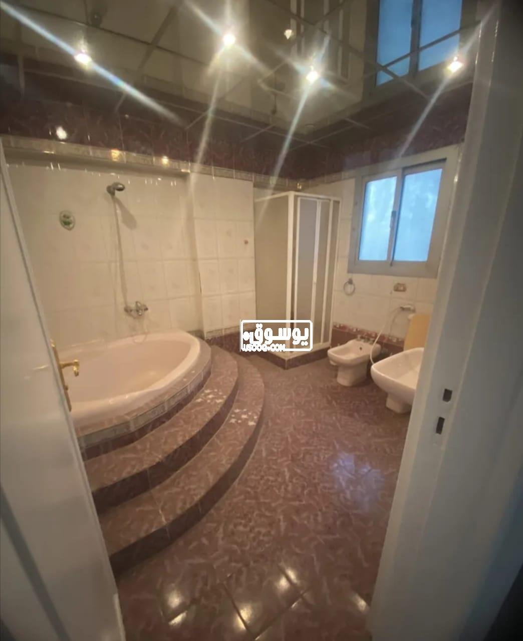 للايجار شقة بموقع متميز فى المهندسين