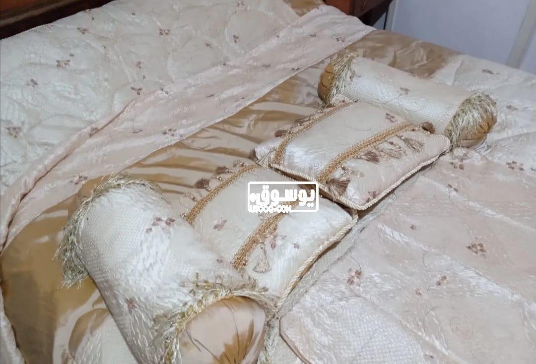مفرش سرير جميل و رقيق للبيع فى ميامى بالاسكندرية