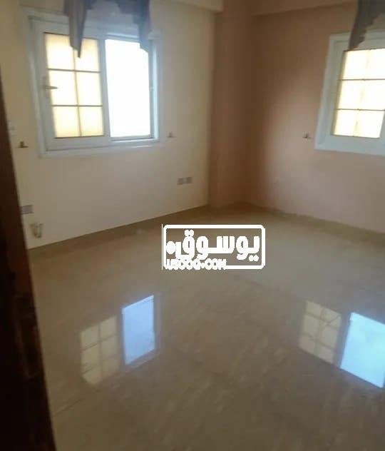 شقة للبيع فى موقع حيوى فى الشيخ زايد بالجيزة