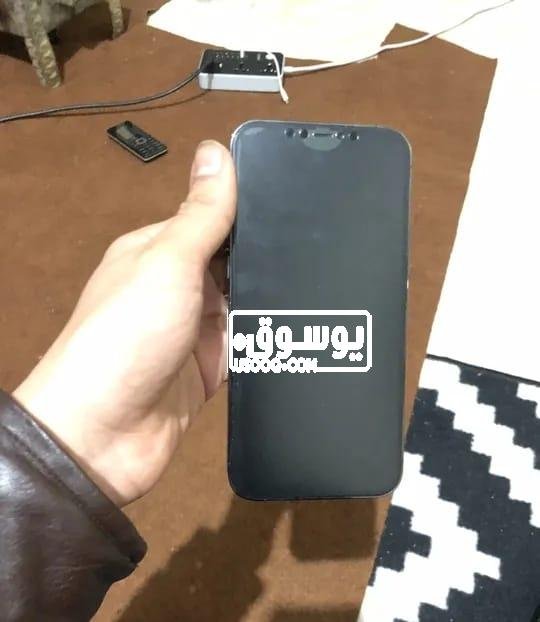 للبيع تلفون iphone 12pro max مستعمل فى التجمع الاول