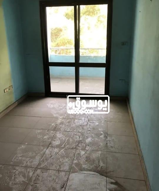 شقة للبيع متشطبة فى شارع 306 الرئيسى فى البساتين