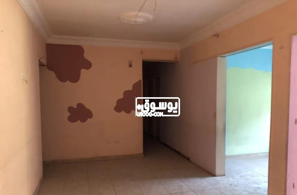 شقة للبيع متشطبة فى شارع 306 الرئيسى فى البساتين