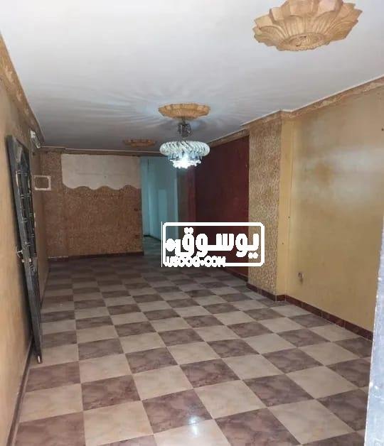 شقة للبيع تشطيب لوكس دور اول بلكونة فى عين شمس