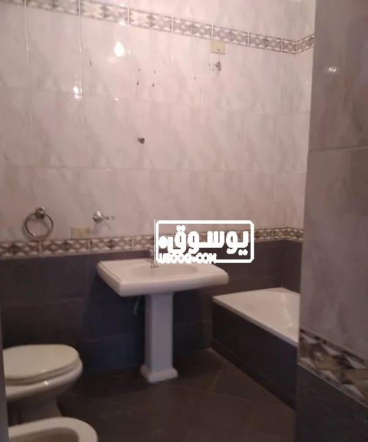 بسعر لقطة مكتب للايجار بين فيصل و الهرم