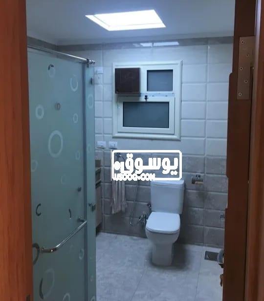 شقة للبيع فيو متميز تطل على النيل فى المعادى