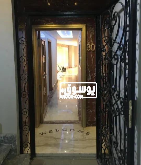 شقة للبيع فيو متميز تطل على النيل فى المعادى