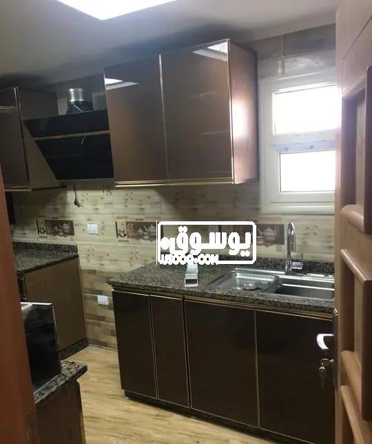 شقة للبيع فيو متميز تطل على النيل فى المعادى