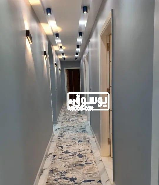 فى موقع سياحى شقة للايجار مفروشة امام الاهرامات