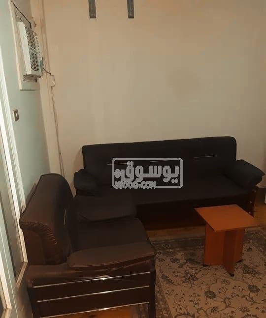 فى المهندسين شقة للايجار تصلح مكتب