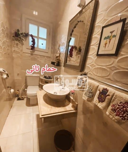 لمحبى الاماكن الواسعة فرش ذوق راقى فيلا للايجار بالشيخ زايد