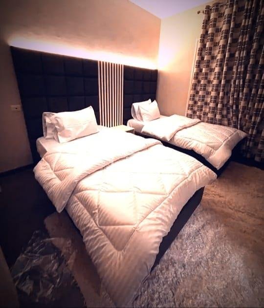 فى شارع جامعة الدول العربية فى المهندسين شقة للايجار مفروشة