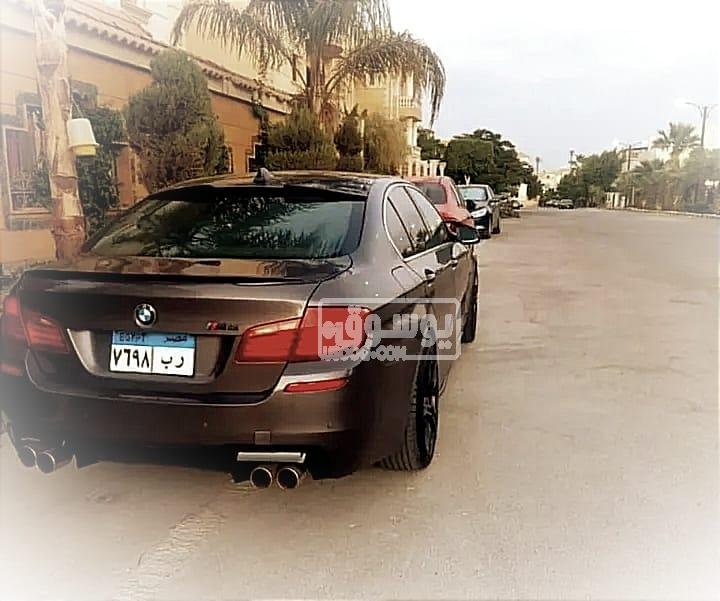 سيارة للبيع امكانيات عالية بى ام دبليو 523 فى الهرم بالجيزة