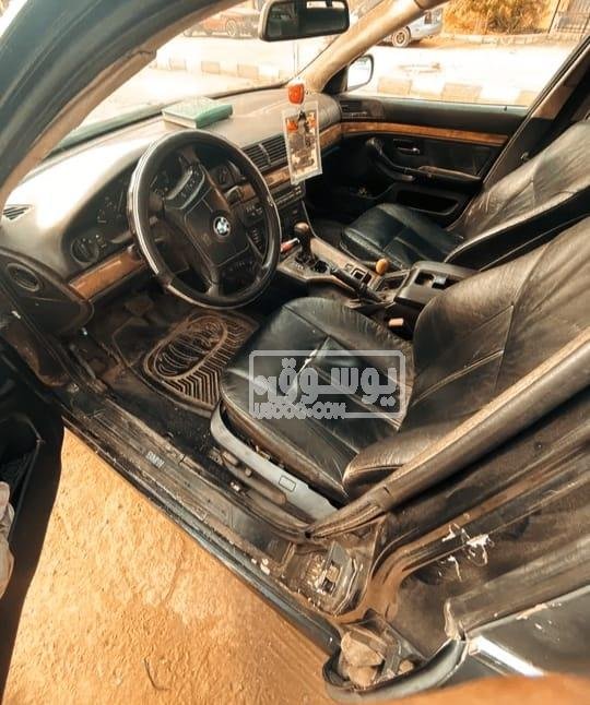 سيارة BMW برخصة سارية للبيع فى مدينة بدر بالقاهرة