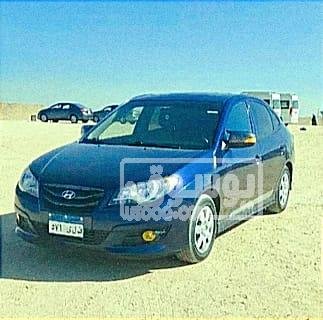 للبيع عربية هيونداى ماشية 15 الف كم موديل 2022 فى حلوان