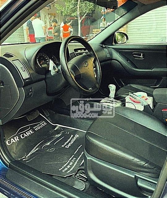 للبيع عربية هيونداى ماشية 15 الف كم موديل 2022 فى حلوان