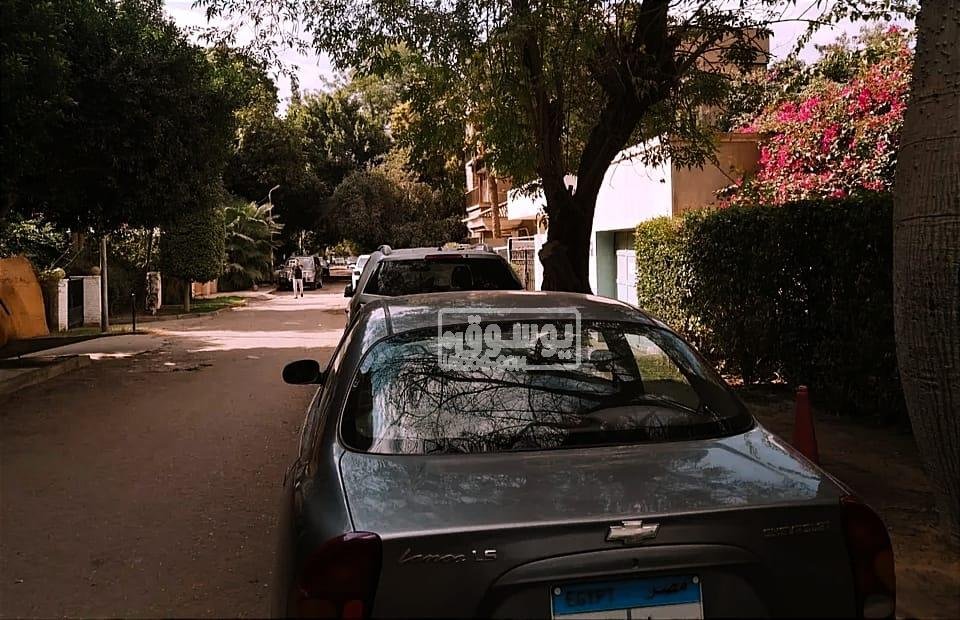 للبيع سيارة شيفرولية لونها رصاصى موديل 2011 فى مدينة نصر