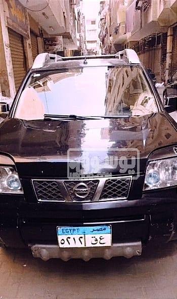 سيارة للبيع نيسان دفع رباعى نظام يدوى موديل 2010 فى فيصل