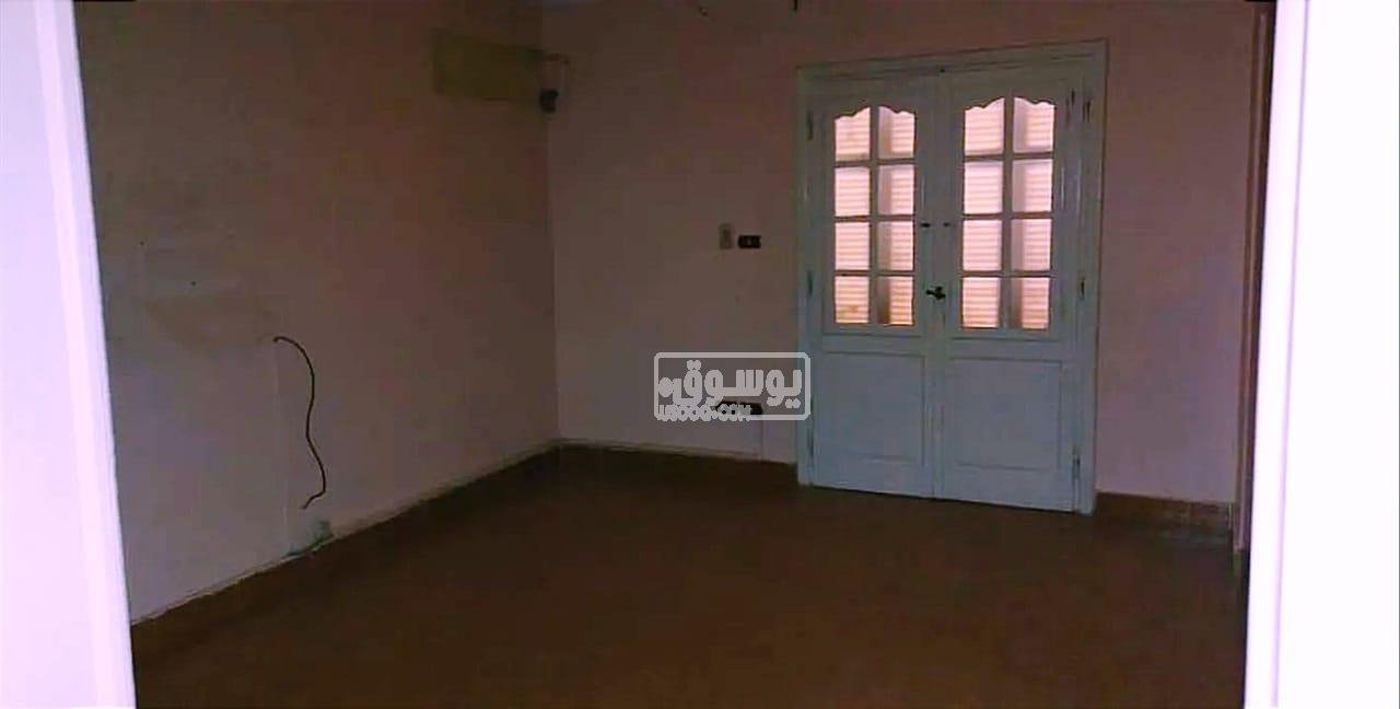 شقة للبيع بثلاثة مليون و 200 الف 220 متر فى شيراتون بالقاهرة