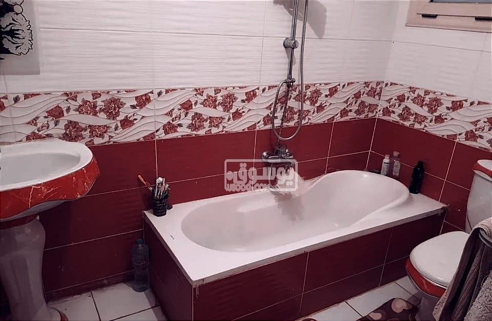 شقة للبيع دور ثامن اسانسير فى مدينة نصر