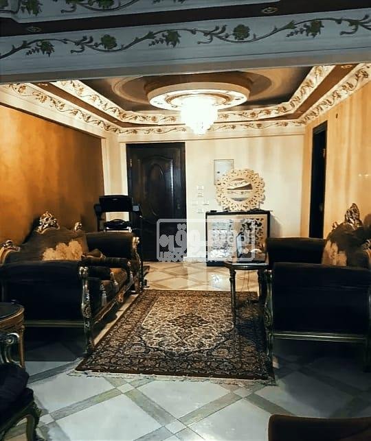 شقة للبيع دور ثامن اسانسير فى مدينة نصر