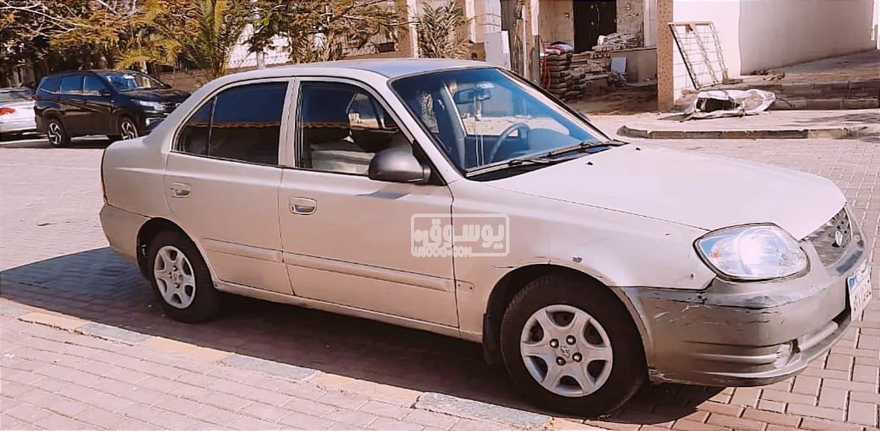 هيونداى فيرنا للبيع مستعملة بحالة جيدة فى التجمع الخامس