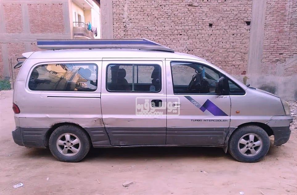 للبيع سيارة هيونداى عائلات مستعملة فى البدرشين بالجيزة