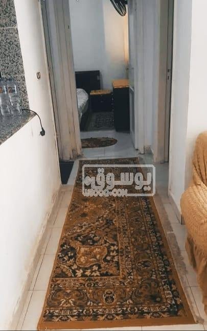 شقة مفروشة للايجار بسعر مجزى ارضى بجنينة خاصة فى اكتوبر