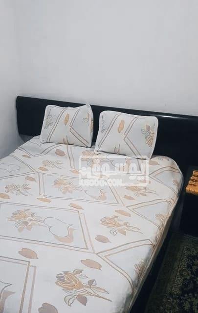 شقة مفروشة للايجار بسعر مجزى ارضى بجنينة خاصة فى اكتوبر