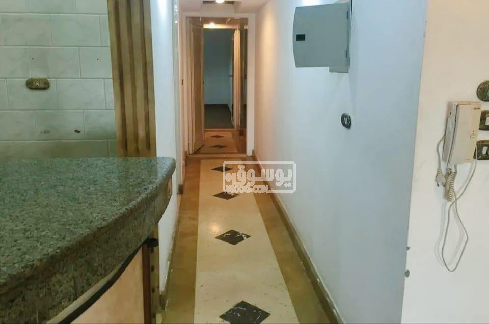 للايجار شقة دور سادس اسانسير فى المهندسين