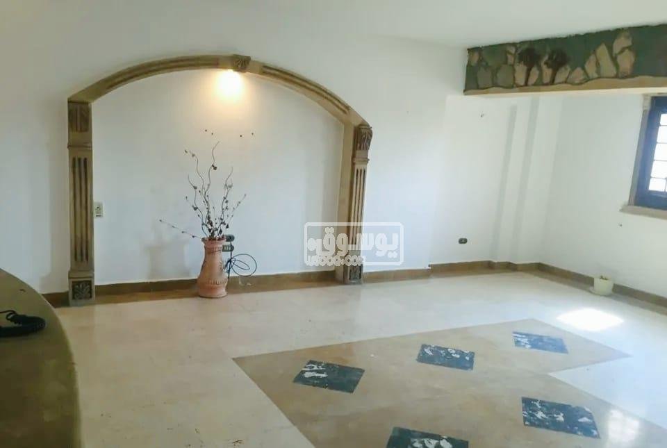 للايجار شقة دور سادس اسانسير فى المهندسين