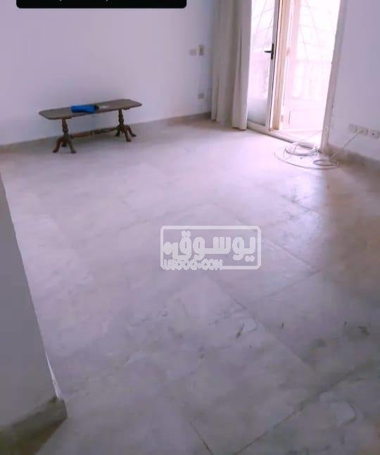 للبيع فيلا دورين متشطبة على طريق اسماعيلية الصحراوى القاهرة