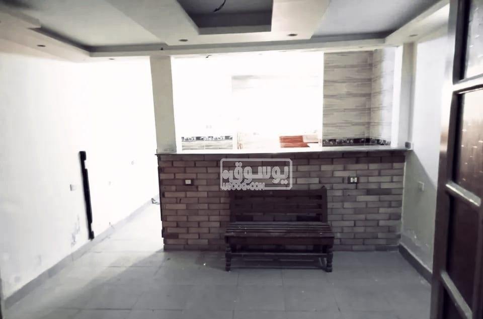 للايجار محل تجارى فى منطقة نشيطة وتجارية فى شيراتون بالقاهرة