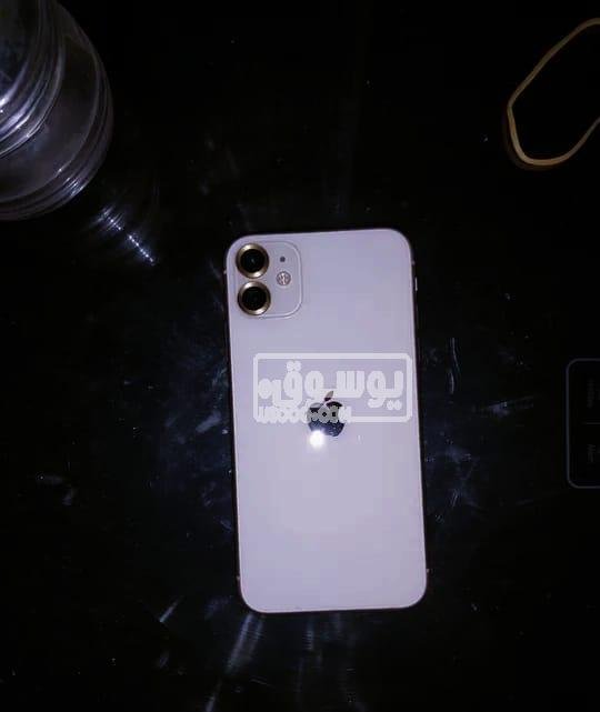للبيع ايفون 11 بطارية 83 % بحالة ممتازة فى الهرم بالجيزة
