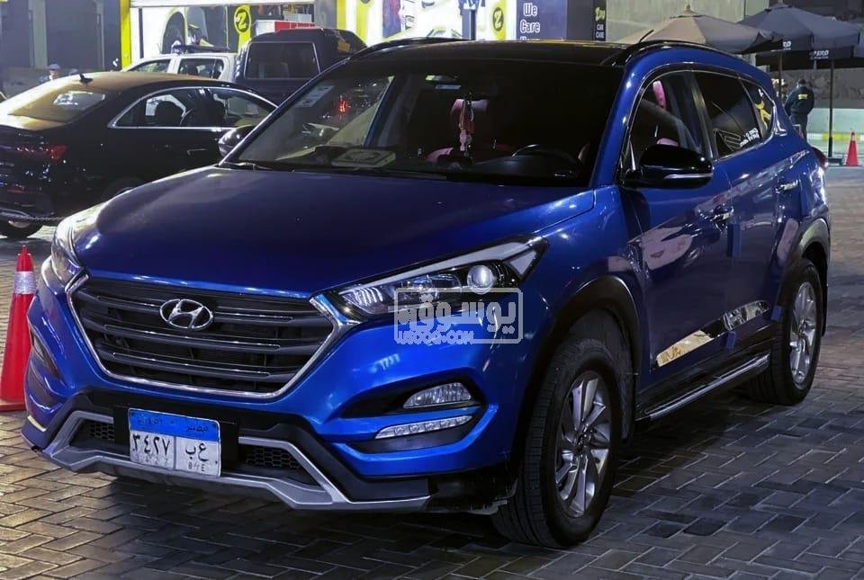 للبيع سيارة فخمة واسعة هيونداى 2017 فى المهندسين