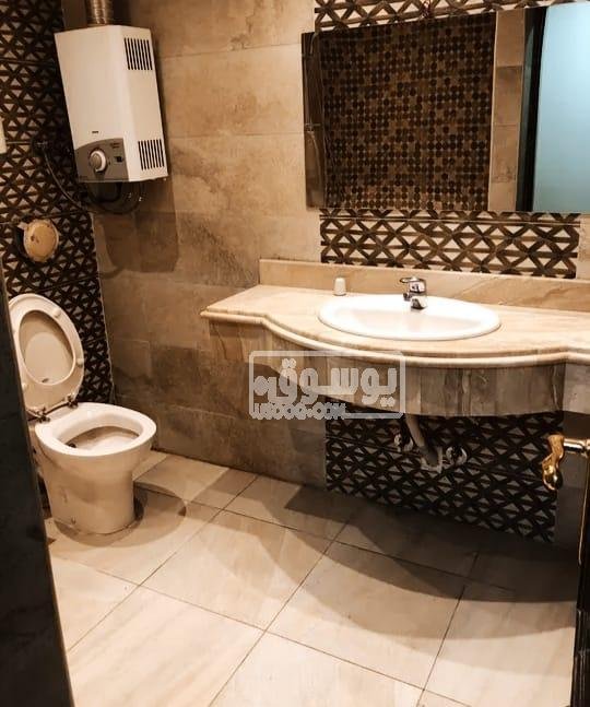 شقة للايجار تشطيب الترا سوبر لوكس غير مفروشة