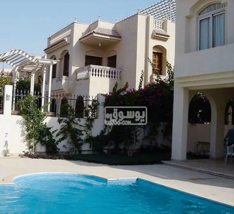 للبيع فيلا 500 متر تشطيب عالى فى منطقة راقية بمدينة الشروق