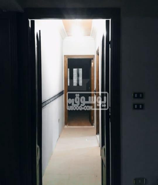 شقة متشطبة تشطيب لوكس للبيع بسعر قابل للفصال فى القاهرة