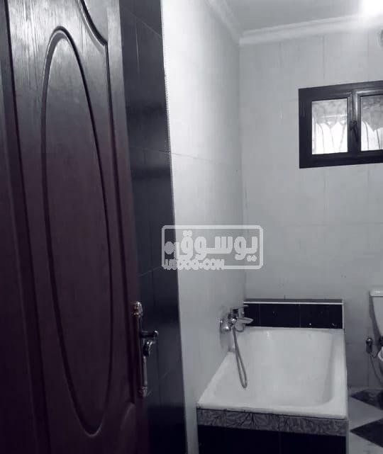 شقة متشطبة تشطيب لوكس للبيع بسعر قابل للفصال فى القاهرة